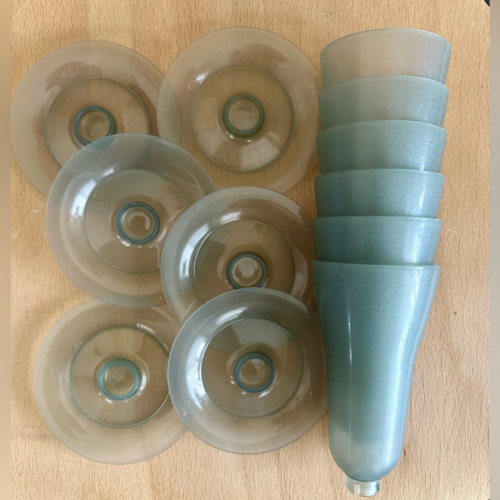 Tupperware Lot of 6 Sundae Cups